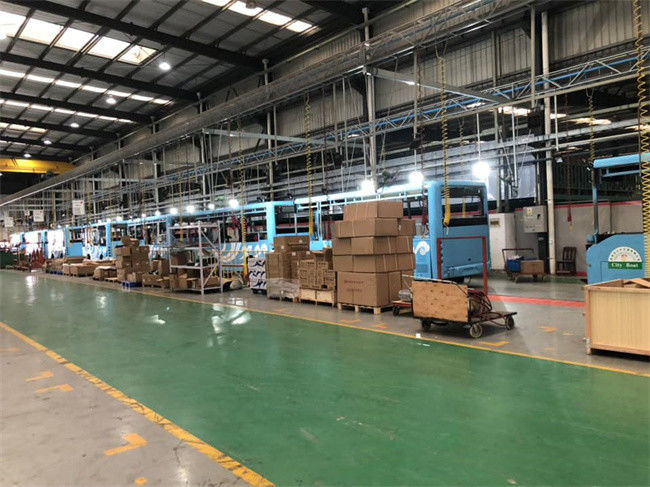 7 m długości elektryczny minibus z 200 km przebiegu i kierownictwem LHD dla transportu publicznego