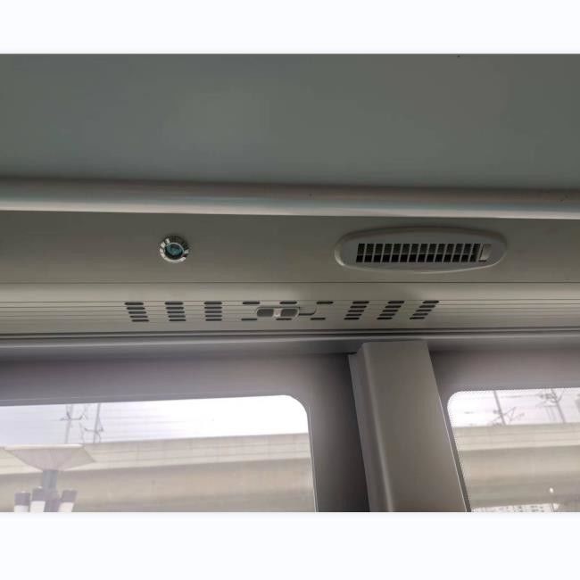 Autobus elektryczny z akumulatorem elektrycznym o niskiej podłodze 12 m z zawieszeniem powietrznym i akumulatorem o pojemności 350,07 kWh