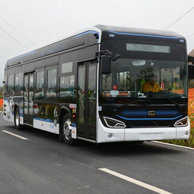 Autobus elektryczny z akumulatorem o niskim poziomie wejścia 12M z akumulatorem o pojemności 350,07 kWh i zasięgiem jazdy 280-650 km