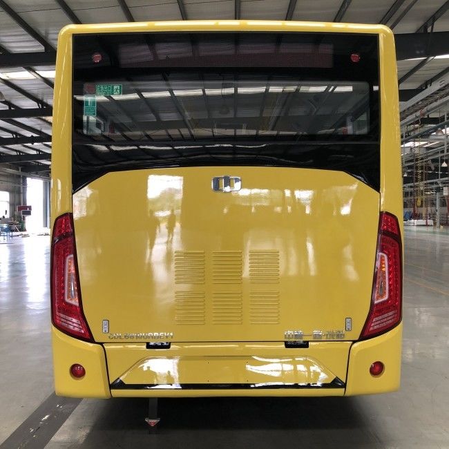 Dwa autobusy elektryczne miejskie 8m z 198,4 kWh mocy baterii, 29 miejscami siedzącymi i kierownicą po lewej stronie