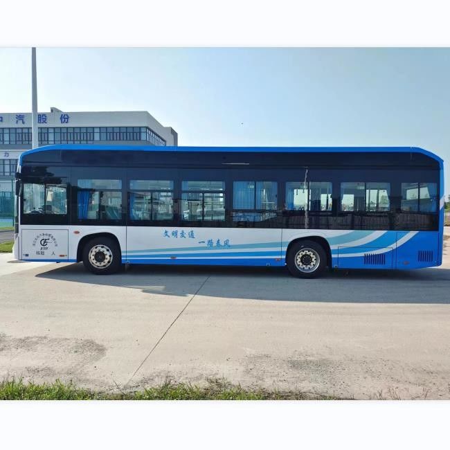 10.5m czysto elektryczny autobus miejski z 30 miejscami, zasięg ponad 230 km