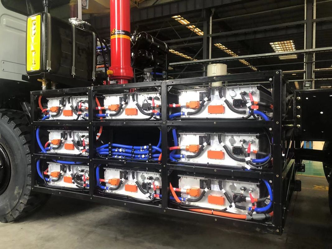 110-tonowa ciężarówka elektryczna z akumulatorem LFP o pojemności 528 kWh do autonomicznych przewozów bezemisyjnych