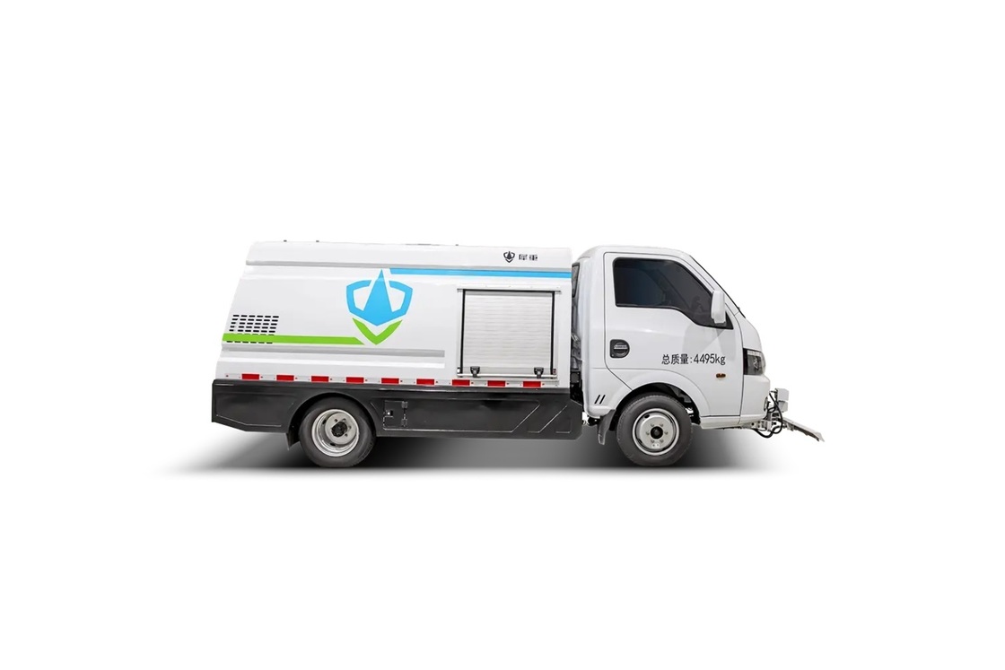 New Energy 4.5T Sanitation Vehicle with Zero Emission and 265km Endurance Mileage for Road Maintenance